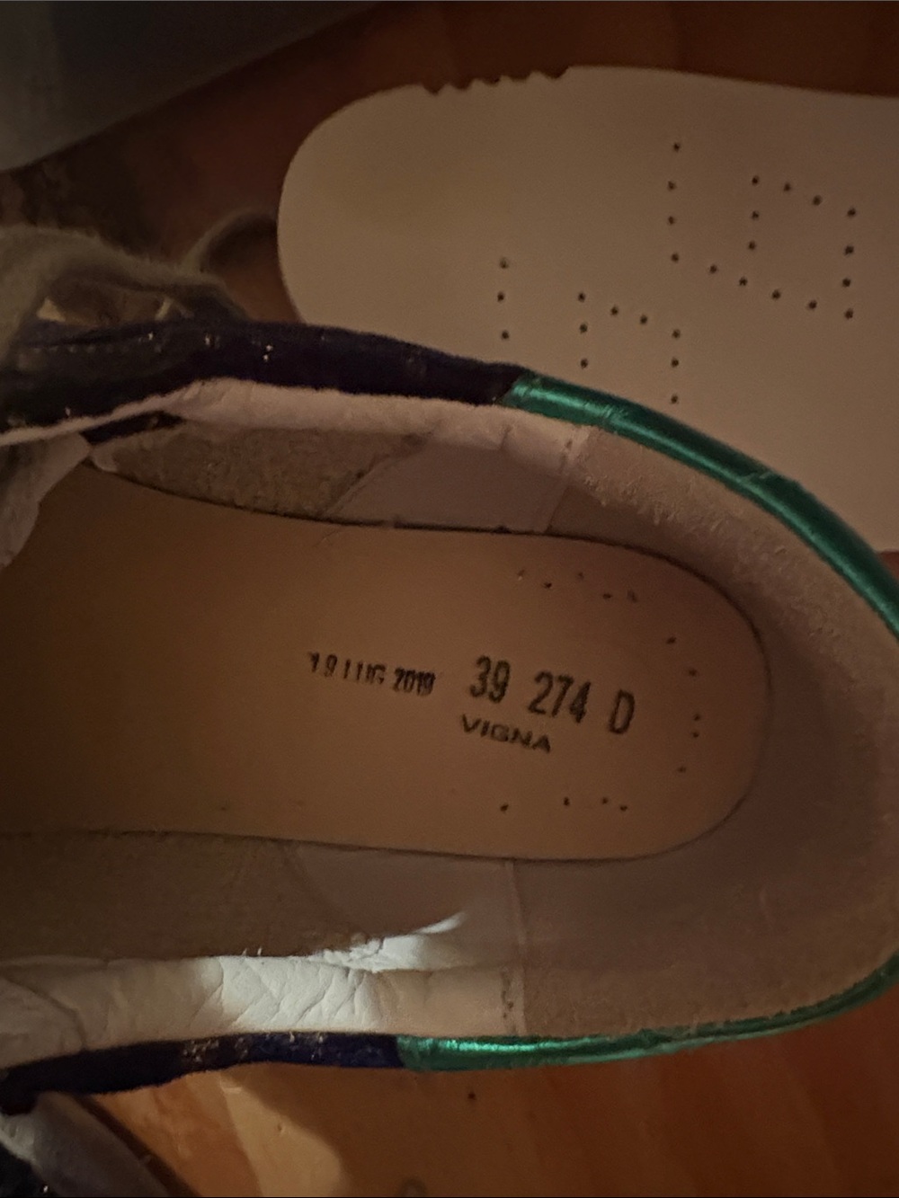 Women's Golden Goose Blue Velvet Glitter Superstars Size 39 - Picture 9 of 9